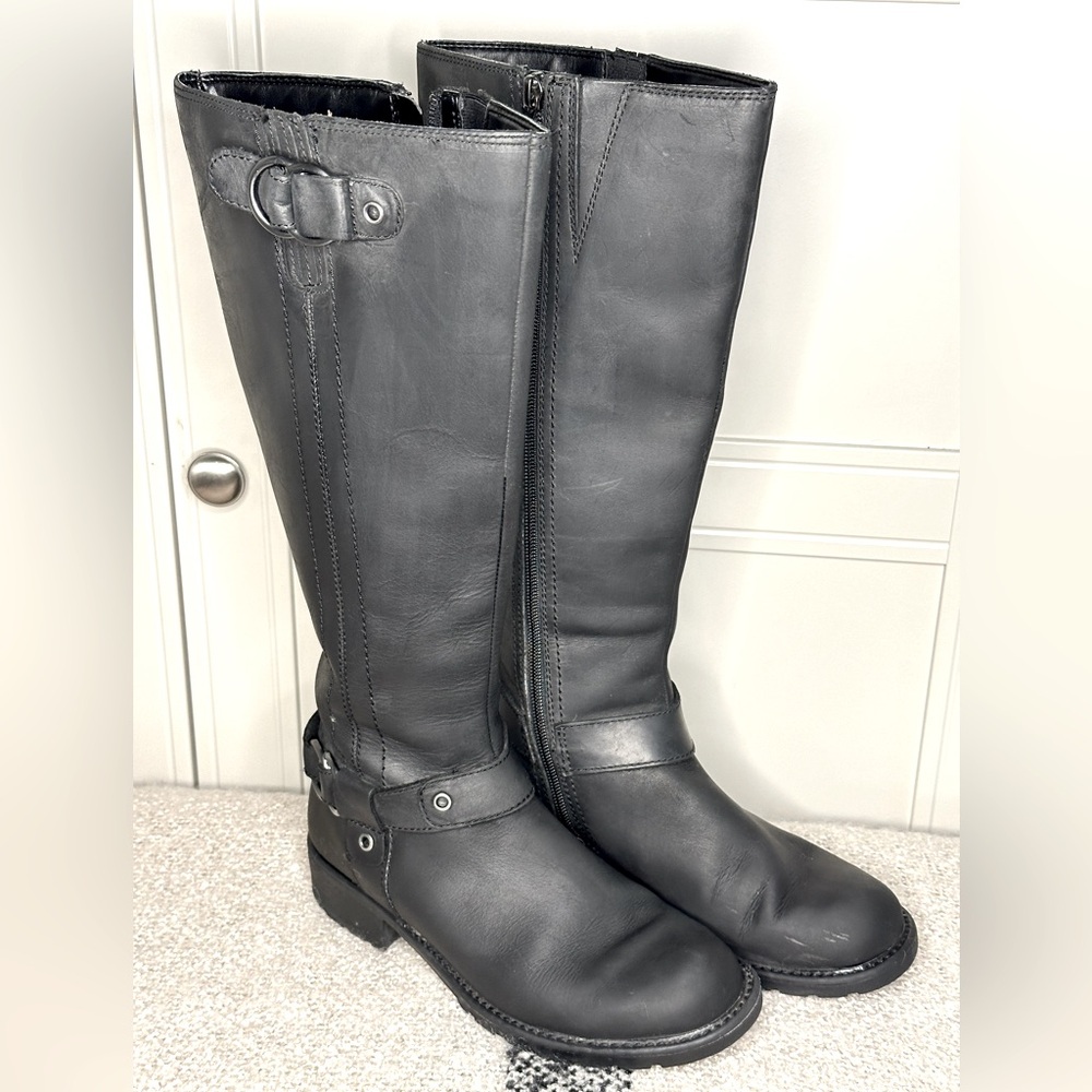 Gently Pre-loved Black Clarks Knee Boots 7.5M
